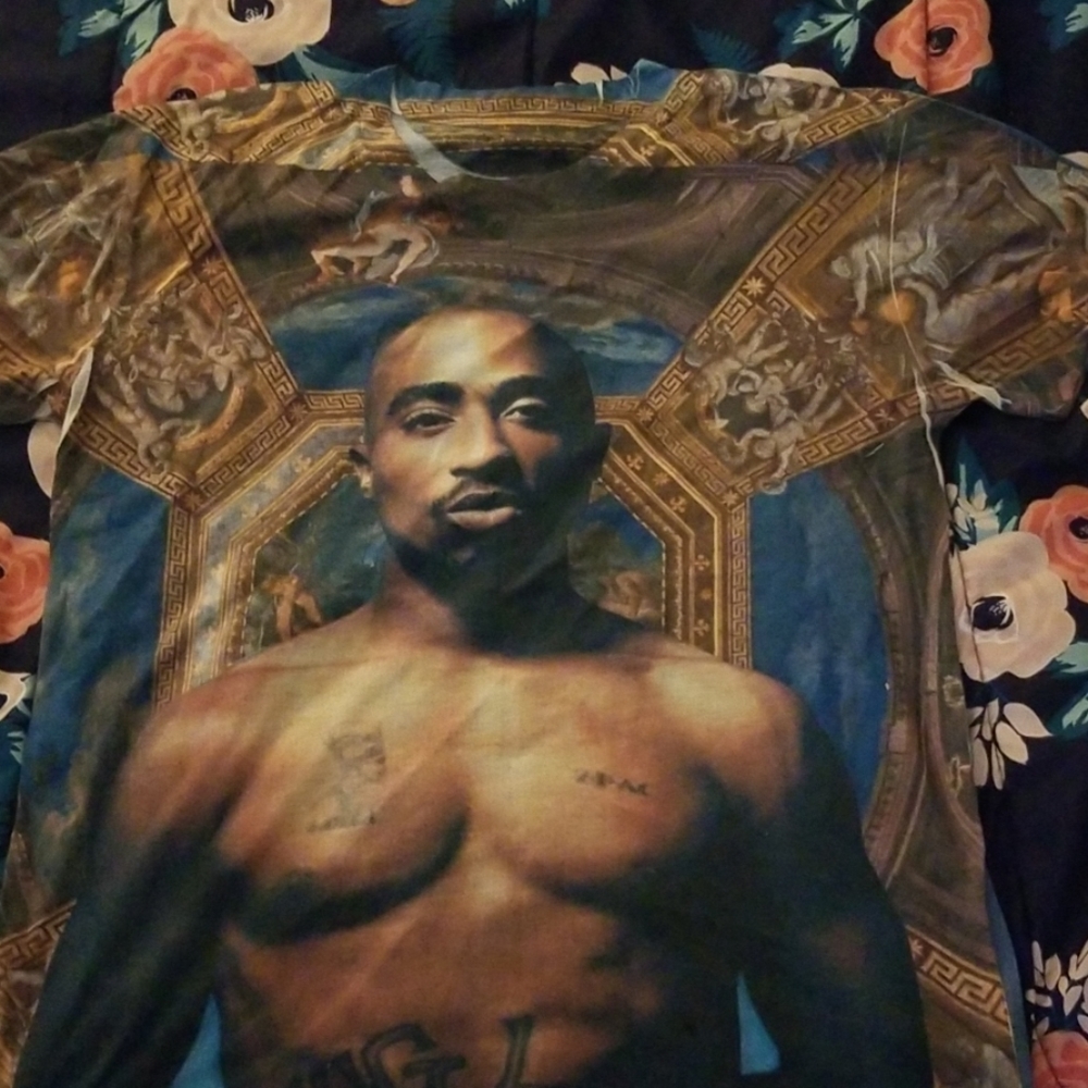 2pac shirt